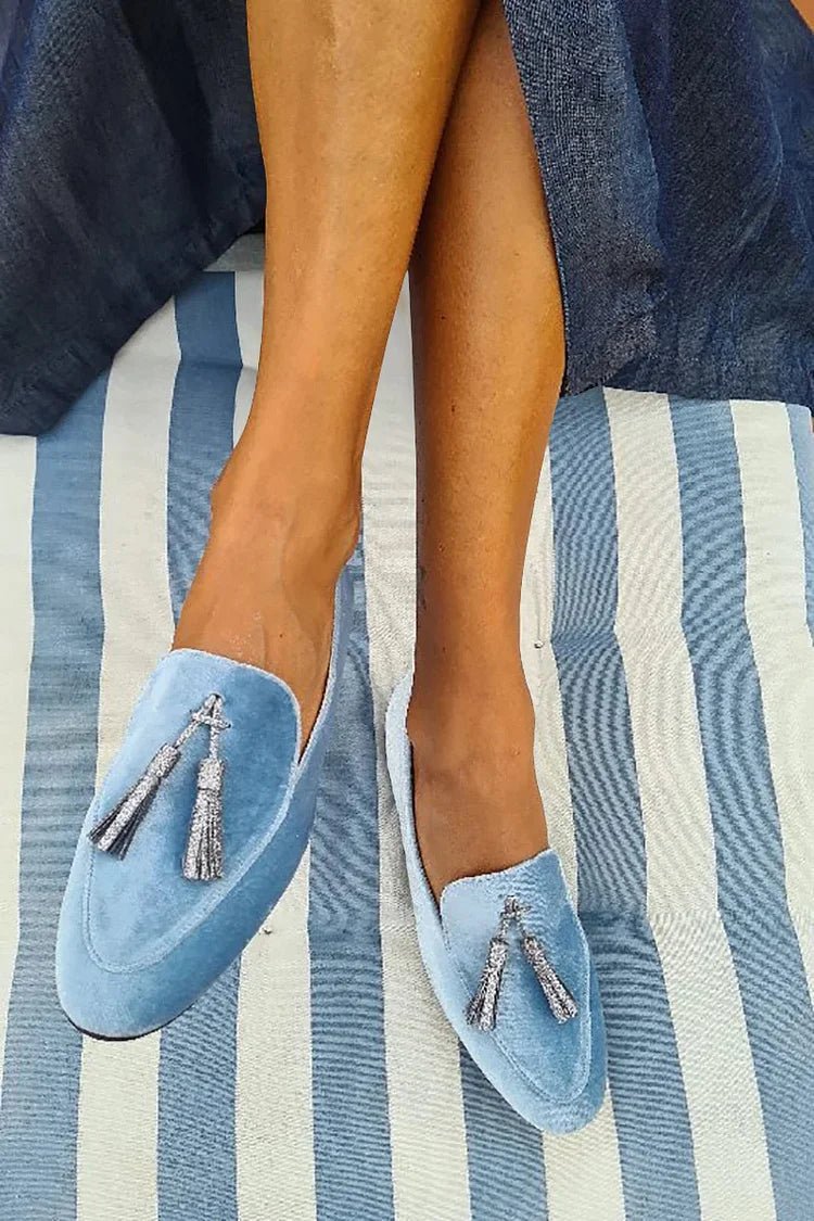 SLIPPER WITH SILVER TASSELS
