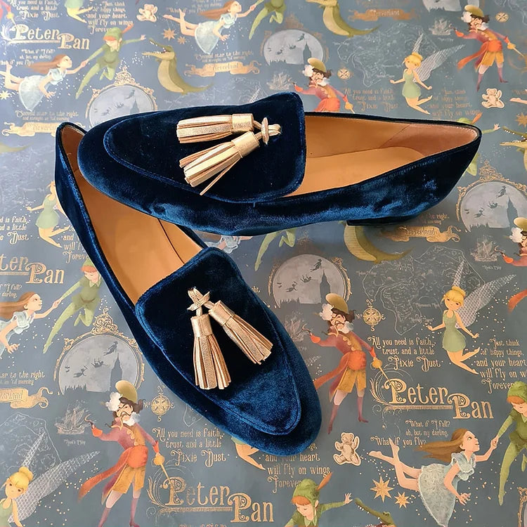 MIDNIGHT ELEGANCE LOAFER WITH CHAMPAGNE TASSELS