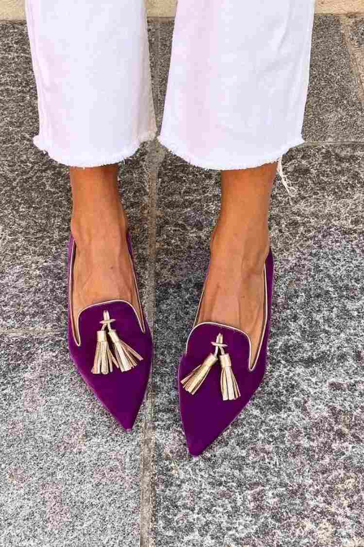 ELEGANT LOAFERS WITH TASSELS