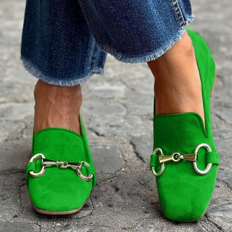 LOAFER WITH METAL DETAIL